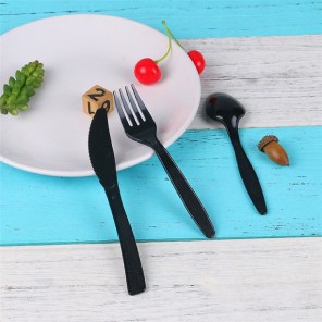 Jednokratni set posuđa